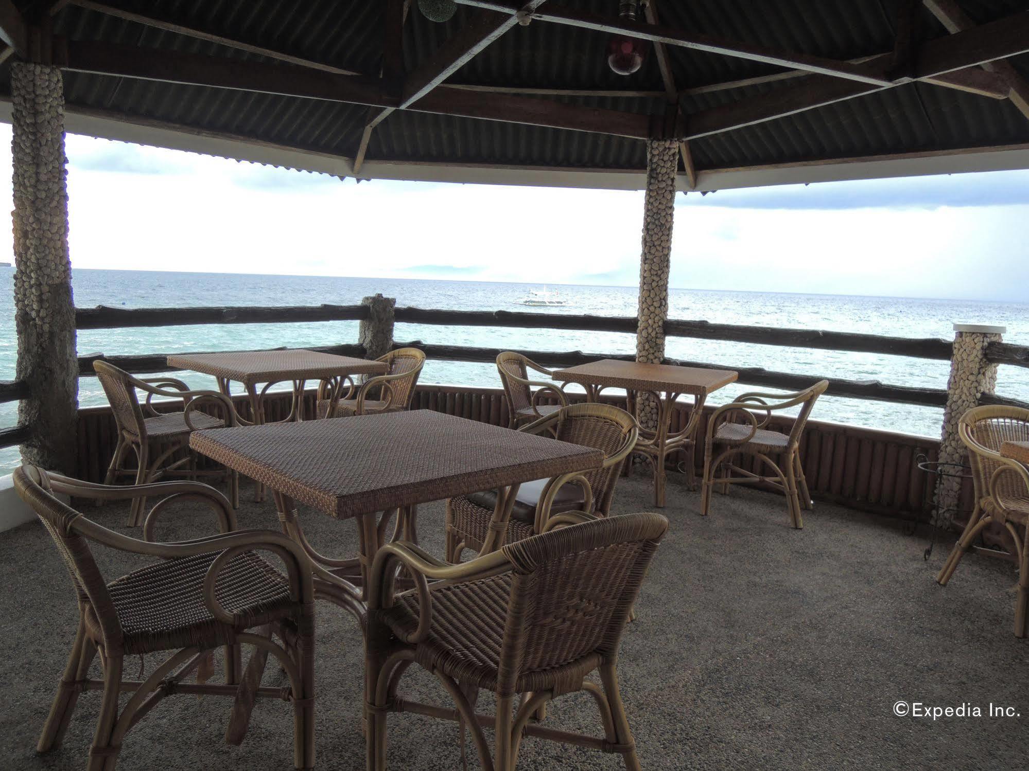 Love'S Beach & Dive Resort Moalboal Exterior photo