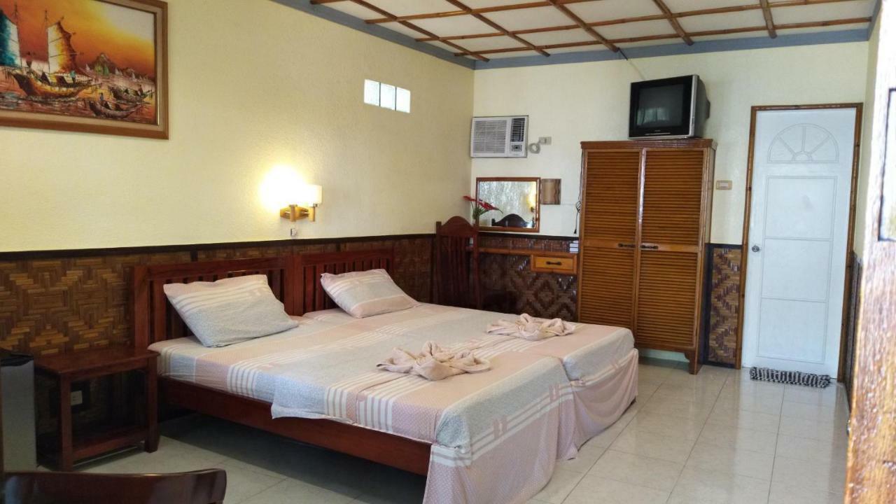 Love'S Beach & Dive Resort Moalboal Exterior photo